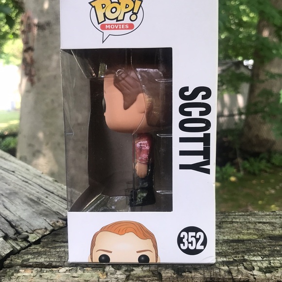 Funko POP! Movies Star Trek Beyond - Scotty #352, NIB - Picture 5 of 8
